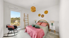 New real estate development of 3 units in Saint-Raphaël (83700)