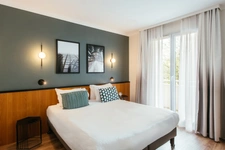 New real estate development of 1 unit in Courbevoie (92400)
