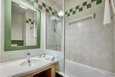 New real estate development of 3 units in Deauville (14800)