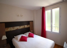 New real estate development of 5 units in Rousset (13790)