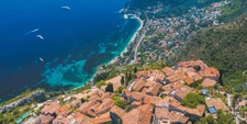New real estate development of 4 units in Èze (06360)