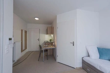 New real estate development of 1 unit in Bordeaux (33000)