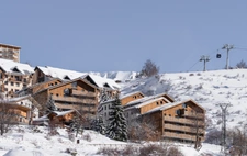 New real estate development of 3 units in Huez (38750)