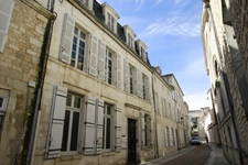 New real estate development of 4 units in Saintes (17100)