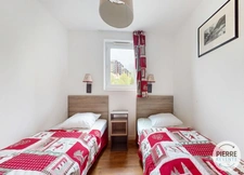 New real estate development of 1 unit in Auris (38142)