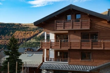 New real estate development of 2 units in Huez (38750)