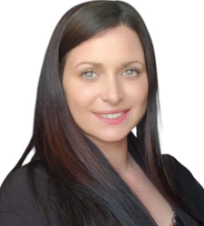 Emilie EL KHOLTI, agent commercial immobilier à Saint-Gilles, 30800