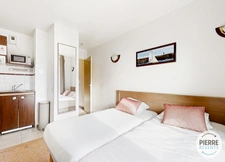 New real estate development of 1 unit in Saint-Cyr-l'École (78210)