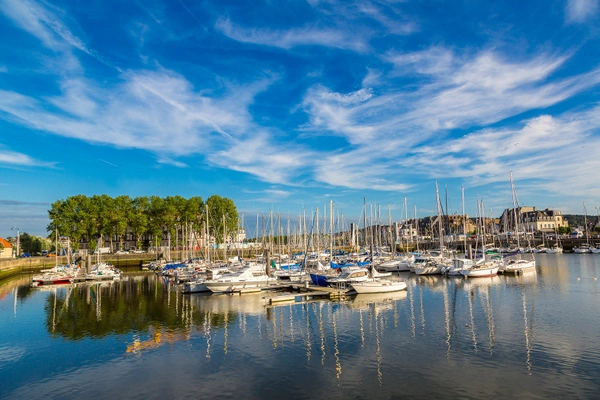 Programme immobilier neuf de 3 lots à Touques (14800)