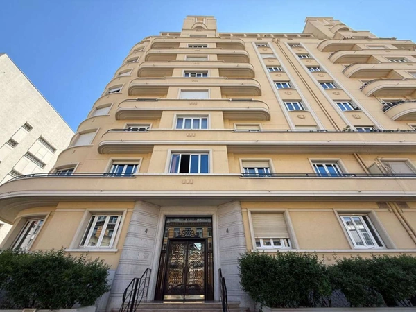 Programme immobilier neuf de 1 lot à Lyon (69008)
