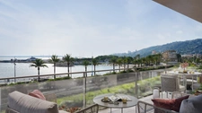 New real estate development of 16 units in Vallauris (06220)