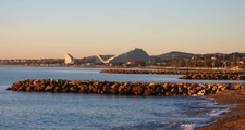 New real estate development of 3 units in Villeneuve-Loubet (06270)