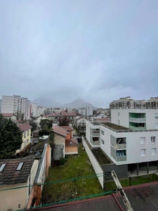 New real estate development of 1 unit in Grenoble (38000)
