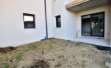 New real estate development of 3 units in Lapeyrouse-Fossat (31180)