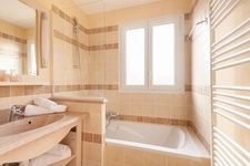 New real estate development of 5 units in Mallemort (13370)