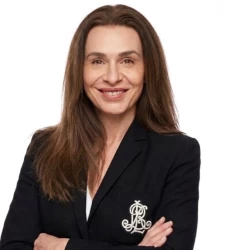 Carole JOURDAN, agent commercial immobilier à Saint-Mathieu-de-Tréviers, 34270