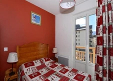 New real estate development of 1 unit in Auris (38142)