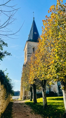 New real estate development of 6 units in Crespières (78121)