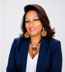 Vola Tiana RAMILIJAONA, realestate advisor in Saint-Paul