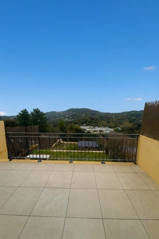 New real estate development of 3 units in La Garde-Freinet (83680)