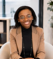 Estelle YAPO, agent commercial immobilier à Paris 20e Arrondissement, 75020