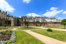 New real estate development of 4 units in Vannes (56000)