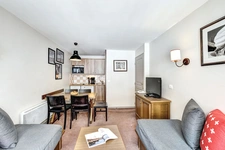 New real estate development of 1 unit in Vars (05560)