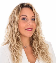 Aline RUELLE, agent commercial immobilier à Bartrès, 65100