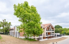 New real estate development of 3 units in Escalquens (31750)