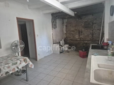 Maison à vendre 10 pièces proche de Saint Cezaire de Gauzignan