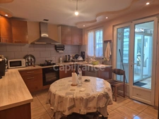 Maison à vendre 10 pièces proche de Saint Cezaire de Gauzignan