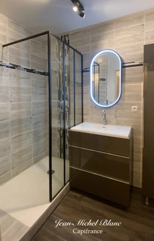 2-bedroom apartment with terrace and garage – Neuville-sur-Saône center (69)