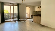2-bedroom apartment with terrace and garage – Neuville-sur-Saône center (69)