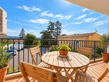 MANOSQUE – T3 traversant avec terrasse, balcon et garage exceptionnel de 24 m²