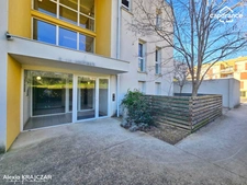 A VENDRE - Appartement T2, 38,56m² Carrez - 1 chambre - Jardin de 42m² - Place de parking privative - Résidence sécurisée - Vendu loué - BÉZIERS, quartier Pech de la Galinière (34)