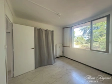 A VENDRE - Appartement T3 en résidence - 54m², 2 chambres - Loggia - Place de parking privative - Cave - BEZIERS, quartier le Carré d'Hort (34)