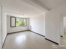 A VENDRE - Appartement T3 en résidence - 54m², 2 chambres - Loggia - Place de parking privative - Cave - BEZIERS, quartier le Carré d'Hort (34)
