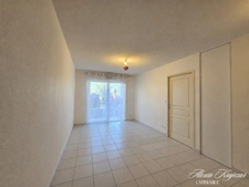 A VENDRE - Appartement T2, 38,56m² Carrez - 1 chambre - Jardin de 42m² - Place de parking privative - Résidence sécurisée - Vendu loué - BÉZIERS, quartier Pech de la Galinière (34)