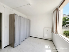 A VENDRE - Appartement T3 en résidence - 54m², 2 chambres - Loggia - Place de parking privative - Cave - BEZIERS, quartier le Carré d'Hort (34)