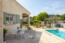 Maison à vendre 5 pièces à CHATEAUNEUF LES MARTIGUES (13)