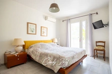 Maison à vendre 5 pièces à CHATEAUNEUF LES MARTIGUES (13)