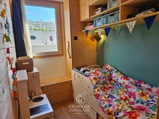 Vivez autrement à Nantes : un appartement flottant de 33 m² au fil de l'eau