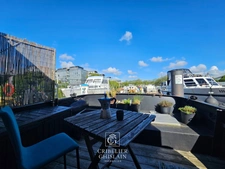 Vivez autrement à Nantes : un appartement flottant de 33 m² au fil de l'eau