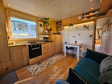 Vivez autrement à Nantes : un appartement flottant de 33 m² au fil de l'eau