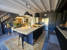 Maison à vendre 7 pièces (250M2 ), 4 chambres, jardin et piscine SAINTE PAZANNE (44)