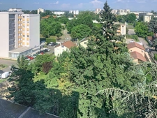 Appartement à vendre 4 pièces BRON (69)