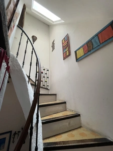 Maison à vendre 8 pièces ARLES (13), proche mairie, maison de caractère avec terrasse et caves