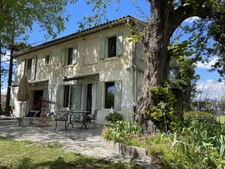 Propriete : Mas rénové à vendre 180m² 5 chambres, piscine, jardin, pool-house, garage ARLES (13)