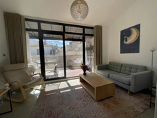 ARLES Maison rénovée avec terrasse et cave, 4 chambres