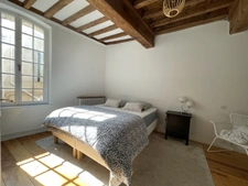 ARLES Maison rénovée avec terrasse et cave, 4 chambres